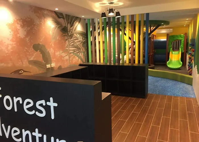 Grand Residences Newly Renovated Unit - Walking Distance To It Park