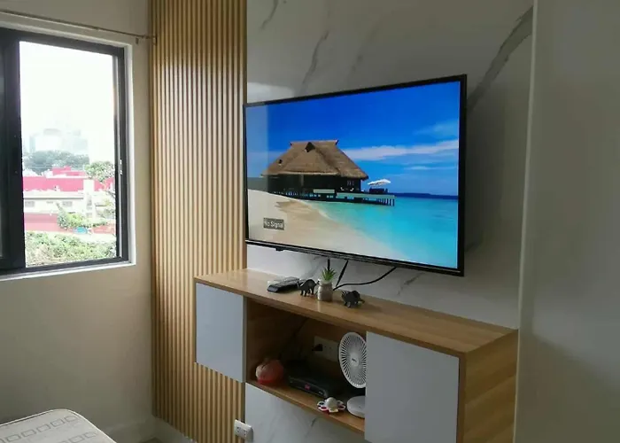 Grand Residences Newly Renovated Unit - Walking Distance To It Park 3*